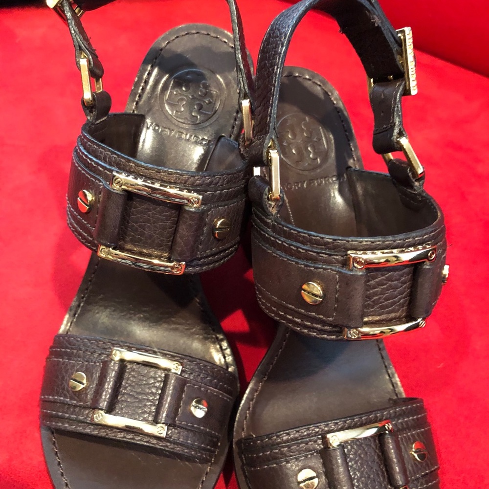 Sandal - Picture 2 of 14